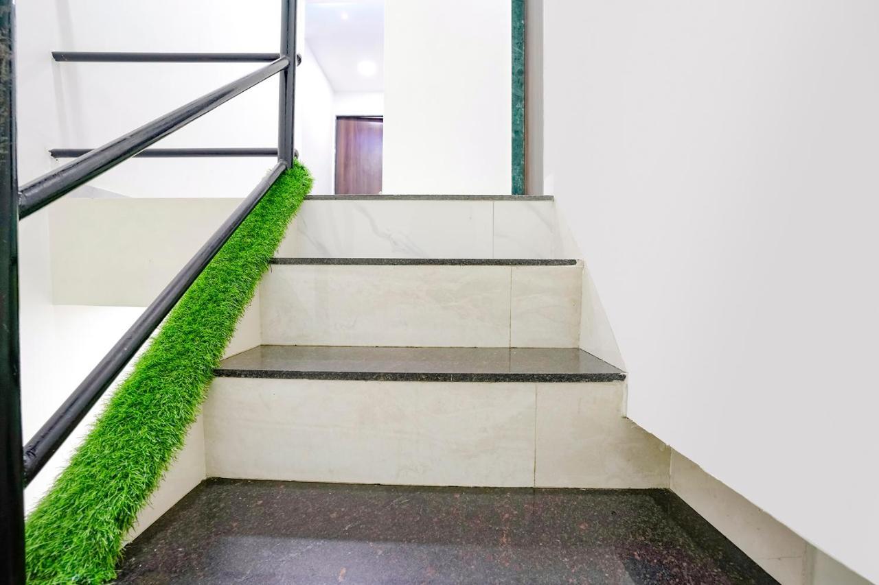 Fabexpress Bhau Residency - Nr International Airport Bombay